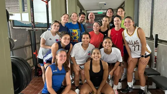 DESAFÍO. Las chicas de la U se medirán con las mejores de Mendoza en una histórica participación en la Super Liga de básquetbol.