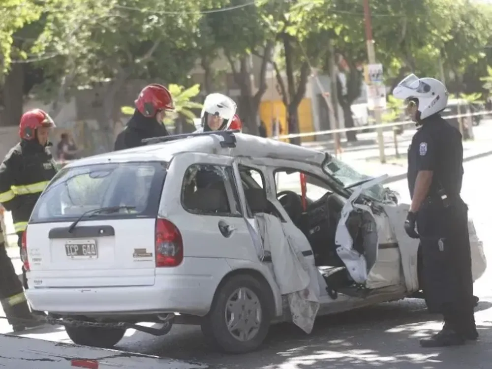 Esquina peligrosa: el antecedente de la mujer que murió por un choque con un colectivo
