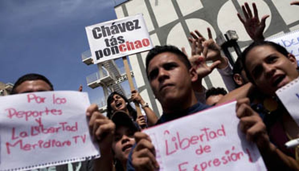 Distintos sectores reclamaron por el cierre del canal de televisión