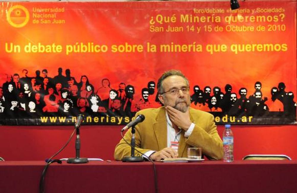 Según experto, las  mineras ponen en  riesgo el recurso