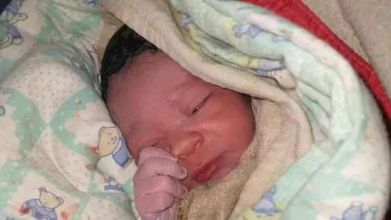 Un parto con ayuda policial