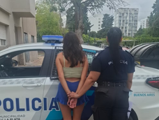 La mujer que apuñaló a un anciano por masturbarse frente a sus hijos quedó en libertad por actuar en defensa de los menores La mujer que apuñaló a un anciano por masturbarse frente a sus hijos quedó en libertad por actuar en defensa de los menores