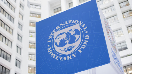 En una actualización publicada en las últimas horas de su emblemático informe Perspectivas de la Economía Mundial, el Fondo también aumentó su previsión de crecimiento económico para las economías emergentes en 2026 del 3,9% al 4%.