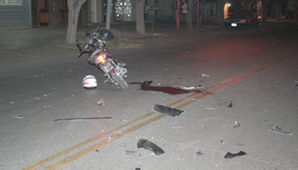 Accidente grave: Le amputan pierna derecha a motociclista