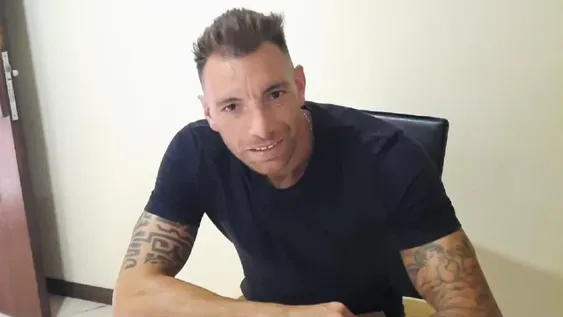 Botinelli ya firmó y se convirtió en el 14to. refuerzo de San Martín Botinelli ya firmó y se convirtió en el 14to. refuerzo de San Martín