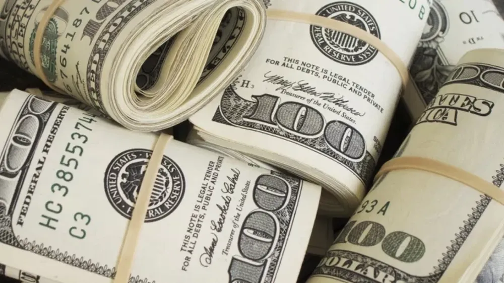 El Central vendió reservas en el mercado y el dólar cayó 51 centavos: se ubicó en $39,28