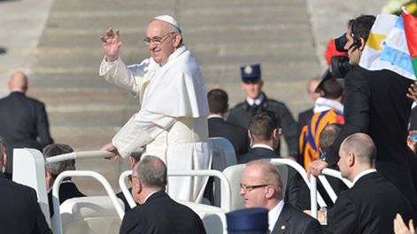Histórico: Francisco inicia su pontificado