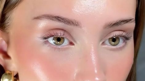 Maquillaje glow: el secreto para una noche de fiesta y lograr una piel luminosa, fresca y natural