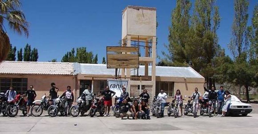 Juguetes a cambio de respeto, risas y agradecimientos