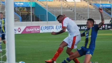Boca Unidos goleó a Rosario Central y lo eliminó de la Copa Argentina