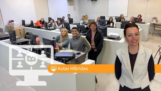 Herminia Tello, alumna de las aulas híbridas de Iglesia.