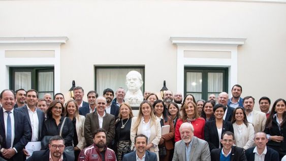 De todo el país. En abril, la Casa de San Juan en Buenos Aires albergó la reunión plenaria 2025 del Consejo Federal de la Economía del Conocimiento.