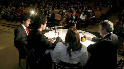 Una colación que incluyó hasta una emisión de radio