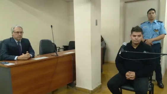 A LA  CÁRCEL. Leandro Martínez quedó detenido ayer por orden del tribunal. Permanecerá en la cárcel de Chimbas hasta que el fallo quede firme.