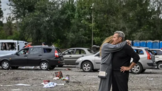 Otro ataque a una caravana de autos en el noroeste de Ucrania dejó 20 civiles muertos