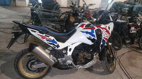 La Policía recuperó una moto de alta gama robada en un violento asalto a punta de pistola