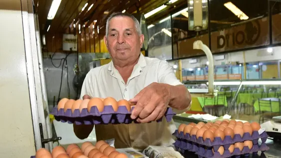 Hay escasez de huevos y más caros porque subieron un 52% hasta ahora