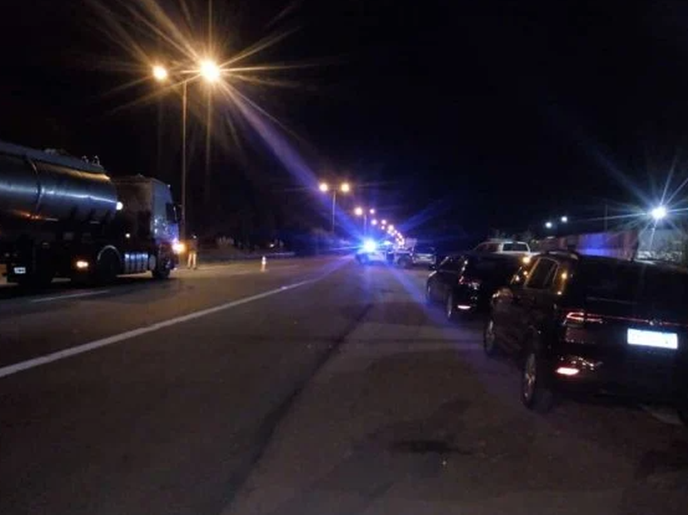 Hallan a un hombre asesinado y a otro herido a la vera de una autopista puntana