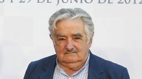 Mujica pide  ampliar el  Mercosur