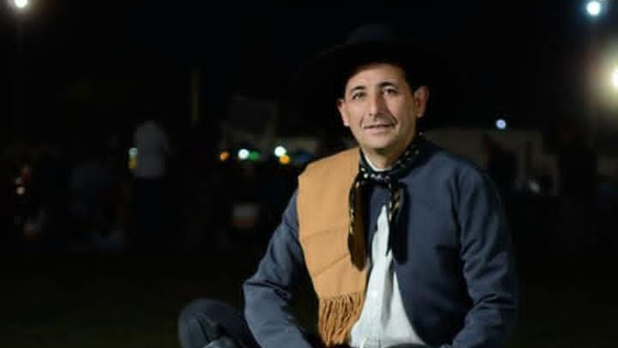 pichon paredes y una decada compartiendo el arte del payador: si la juventud se involucra esto va a perdurar