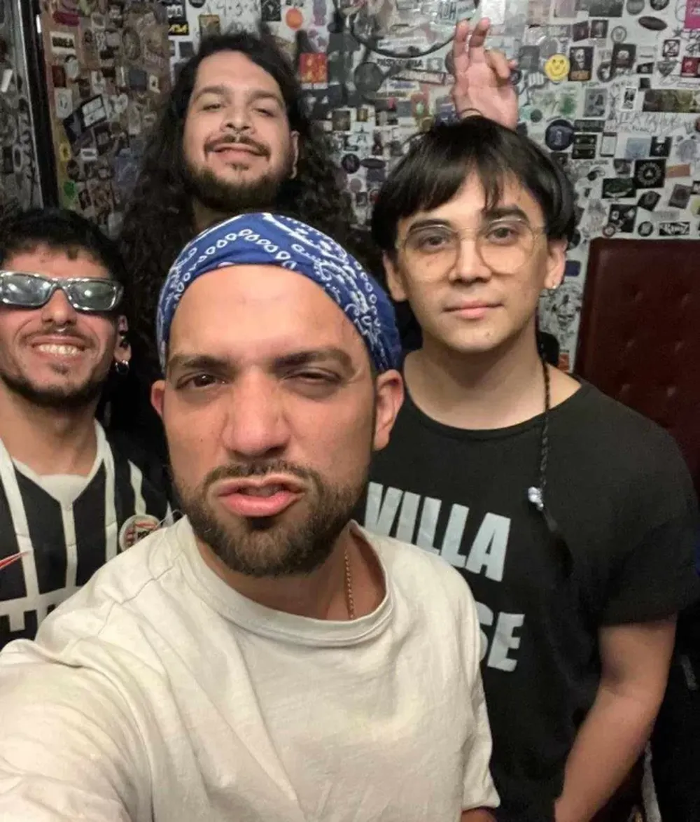 De regreso al pago con un rock sísmico