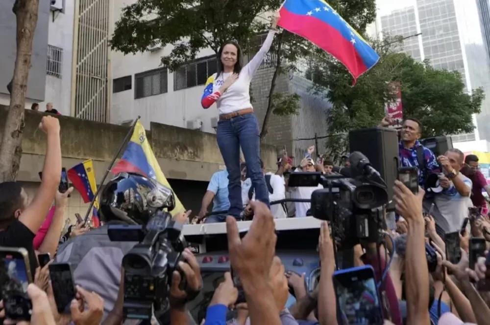 El duro mensaje de María Corina Machado: “Nicolás Maduro consumó un golpe de Estado en Venezuela”