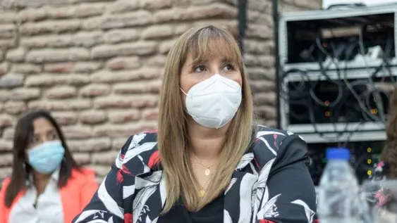 La Ministra de Salud de la provincia tiene coronavirus