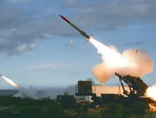 La OTAN derribó un misil iraní en espacio turco. La OTAN derribó un misil iraní en espacio turco.