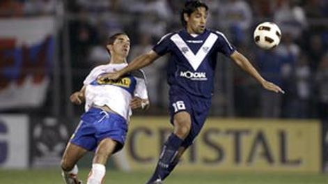 Vélez se complicó solo