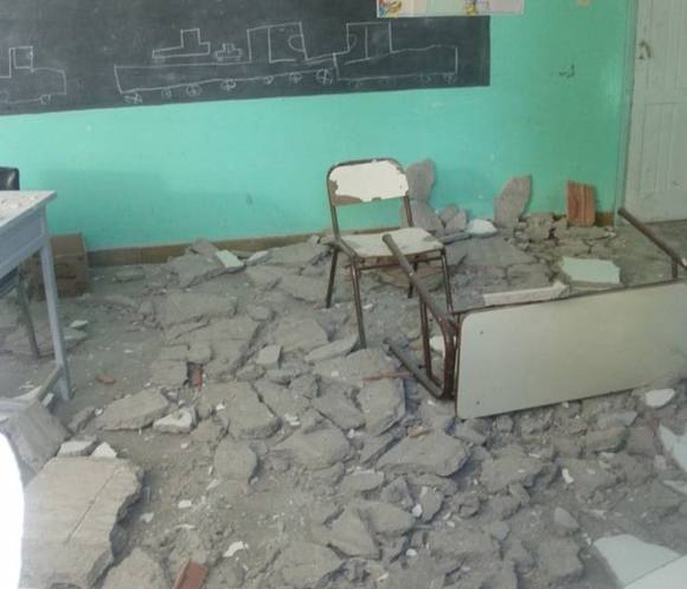 Arquitectura clausuró tres aulas por techos inseguros