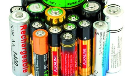 Tratan las pilas para recuperar sus metales