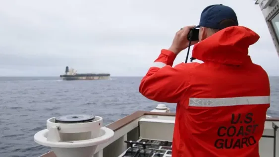 Máxima tensión: fuerzas de EE.UU. incautaron un buque petrolero de Rusia que intentaba eludir el bloqueo