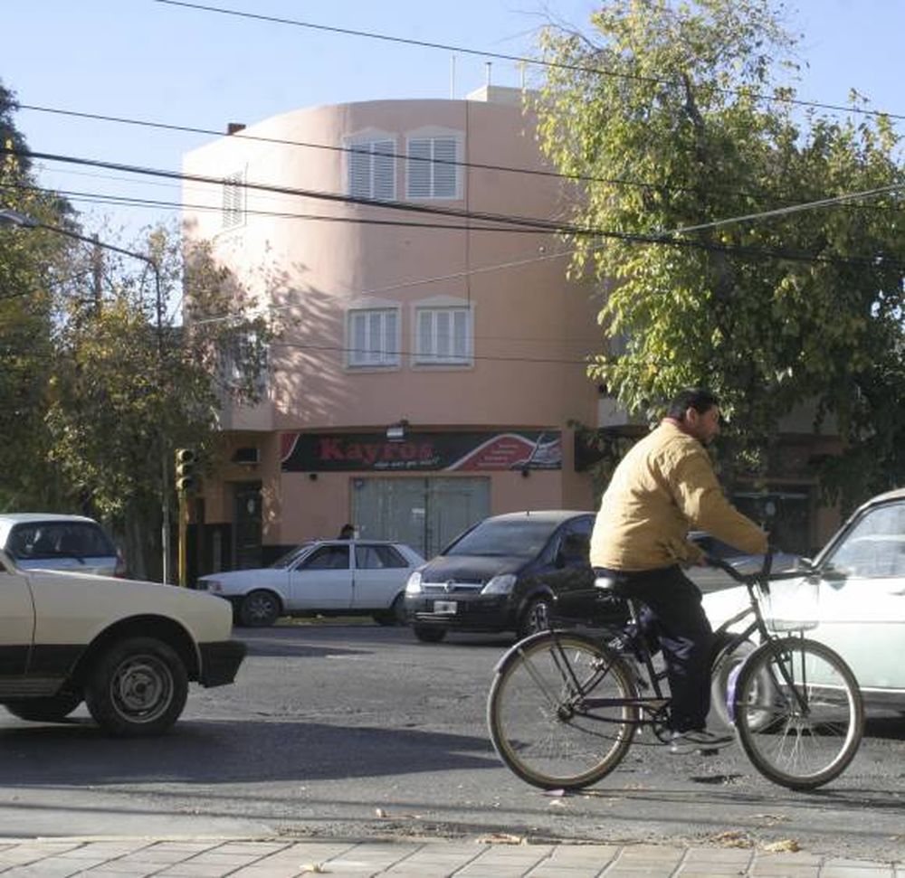 Caos de tránsito por culpa de cinco semáforos rotos