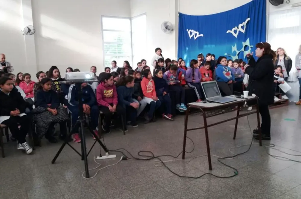 UDAP: cada vez llega a más escuelas primarias con sus charlas de salud