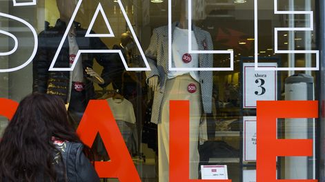 liquidaciones de invierno: prendas basicas en las que conviene invertir de manera inteligente