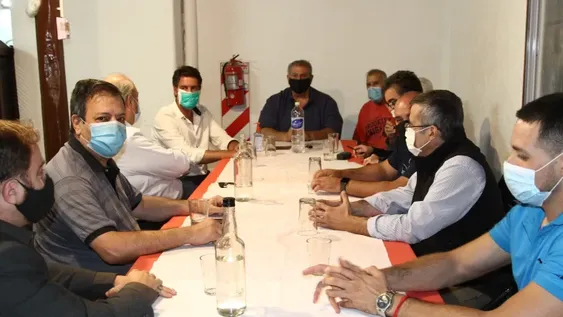 Un sector sale a pedir la unidad de la oposición y a dirimir la lista en las PASO