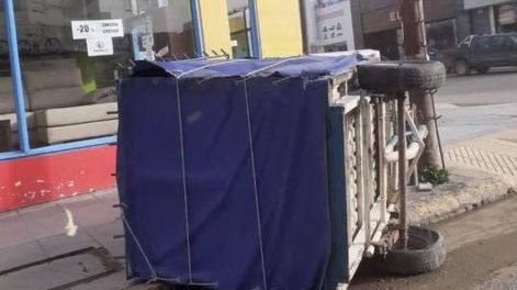 Temporal de viento causó destrozos, cortes de luz y tumbó un camión en Comodoro Rivadavia