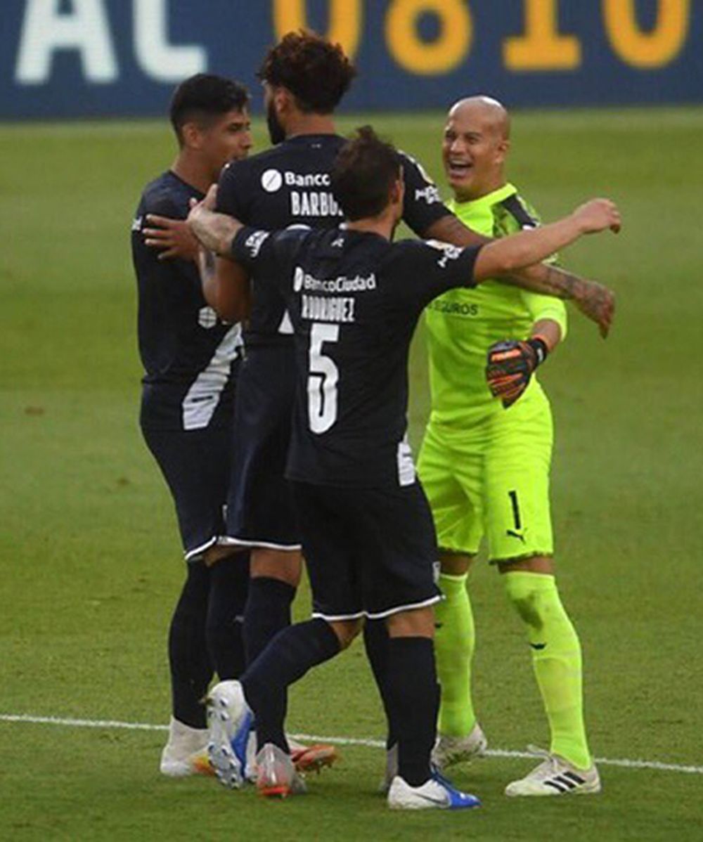 Sosa, el héroe en el empate de Independiente