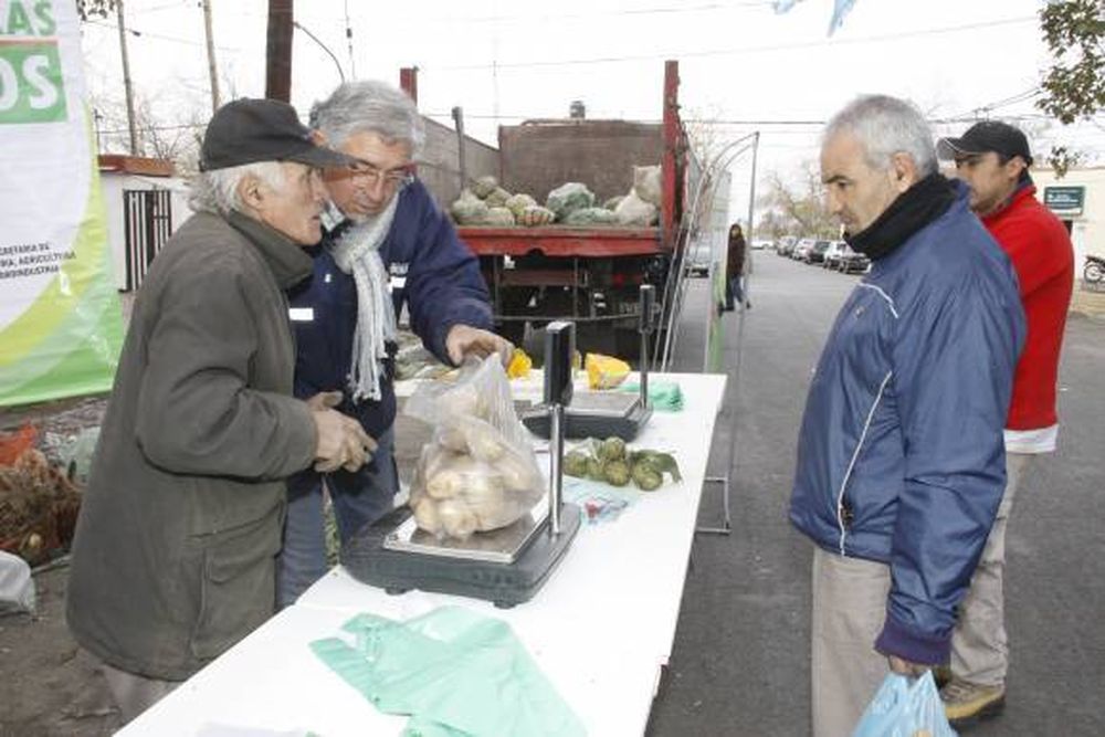Tras el éxito, regresa “Frutas y Verduras” a Chimbas