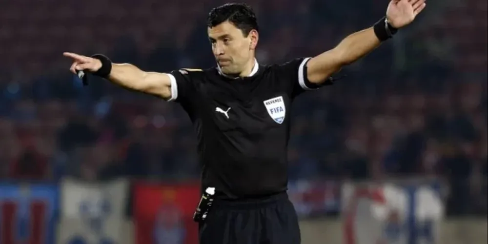 Cómo les fue a River y a Boca con el chileno Tobar