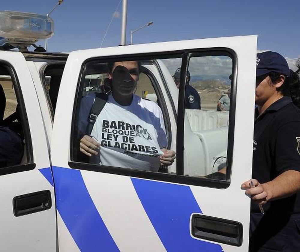 Sacaron a Greenpeace del piquete y hay 4 detenidos