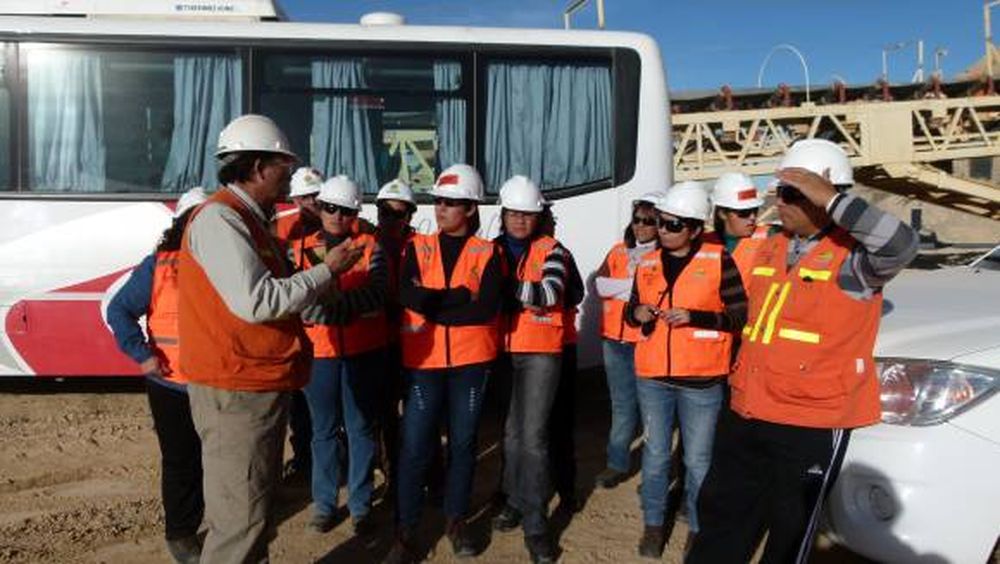 Familiares de mineros visitaron Gualcamayo