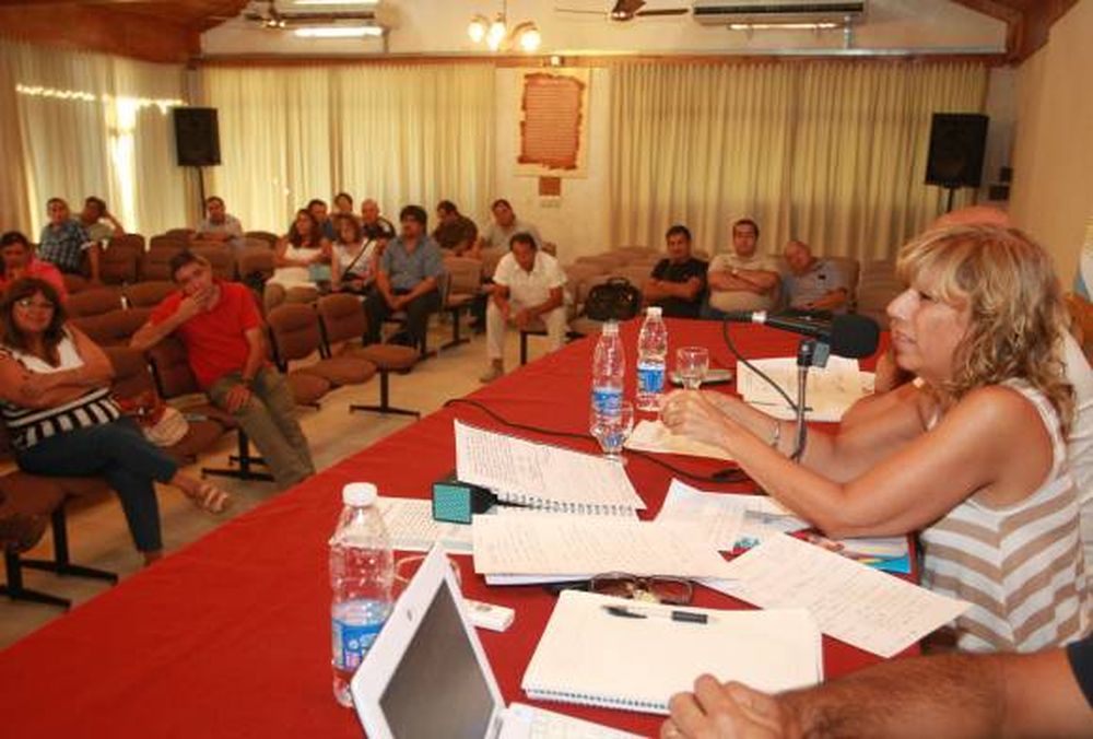 Empieza la paritaria y los docentes rechazan un 22%