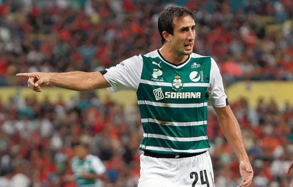 Izquierdoz, cada vez más cerca de Boca