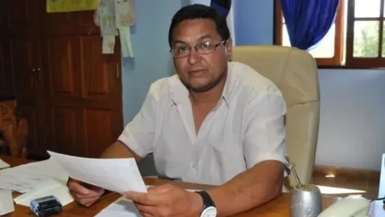 Tres hijos de un intendente y un concejal de Río Negro cobran IFE