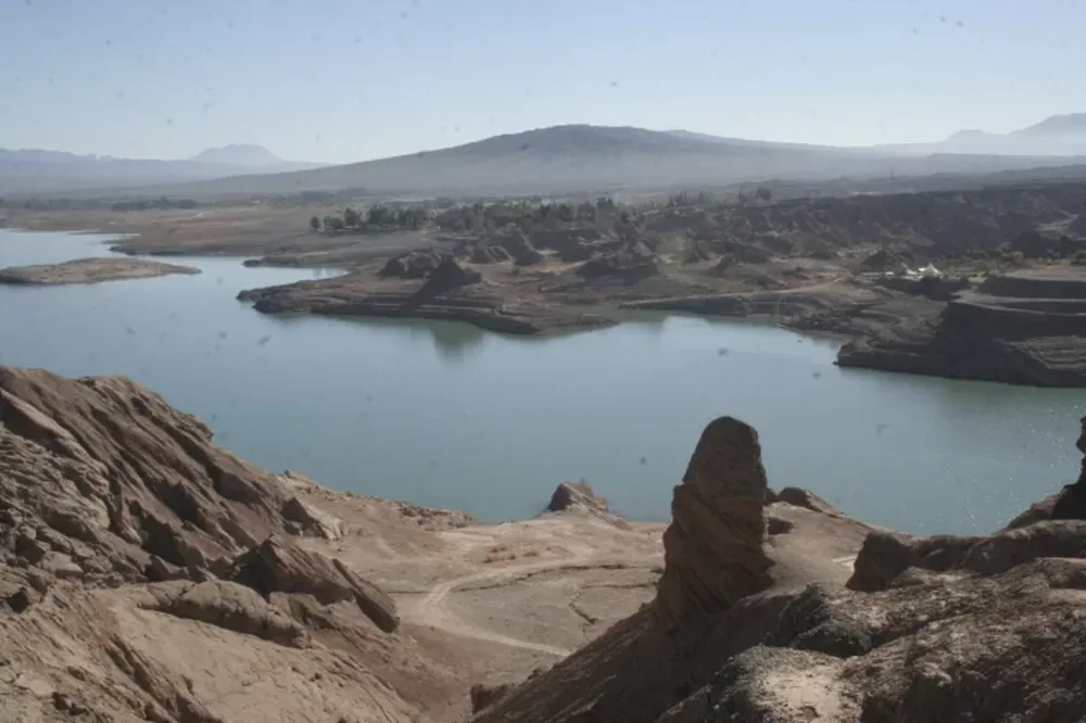 En plena madrugada rescataron a tres jóvenes que se habían perdido en cima del Tres Marías