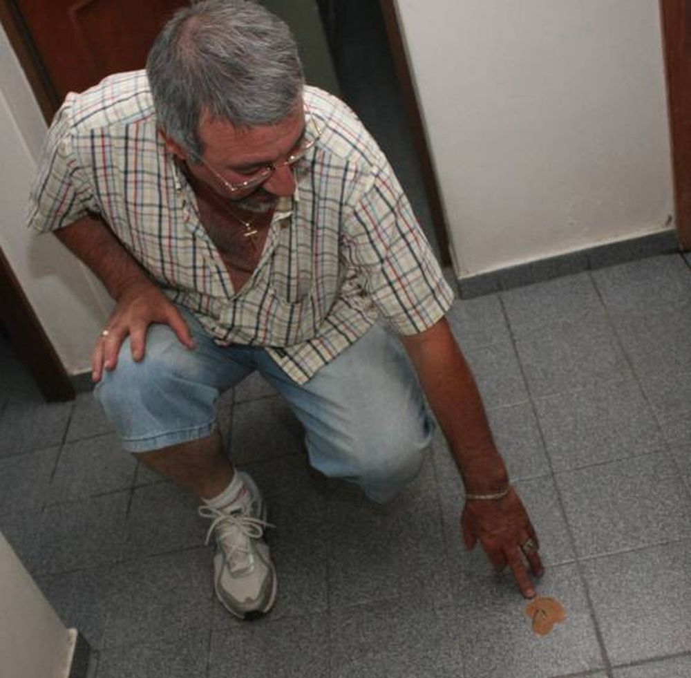 Atacan a familia, roban $32.000 y fugan a los tiros