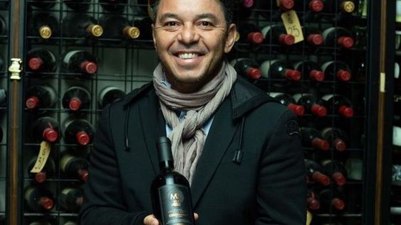 Vino con aroma a muñeco: Marcelo Gallardo presentó su blend de Norton