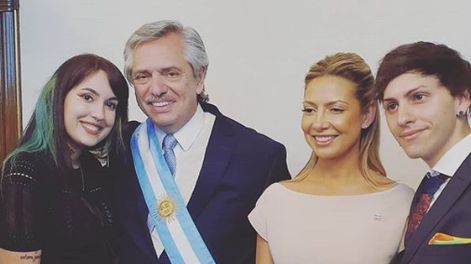 Las fotos de la novia de Estanislao Fernández en la Rosada que se hicieron virales