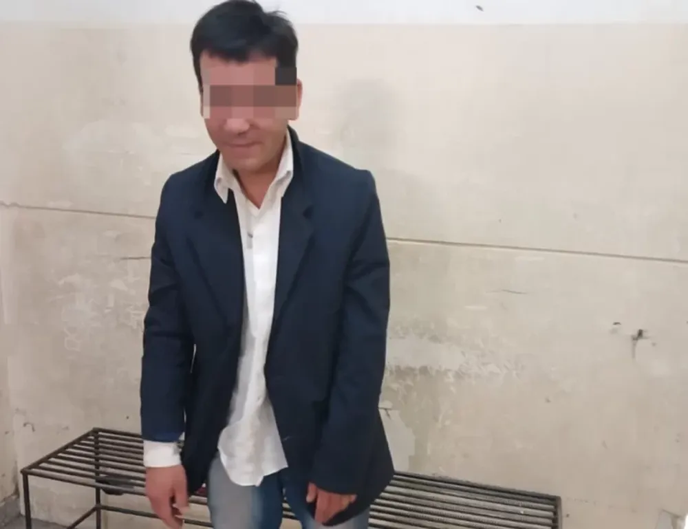 Lo acusan de intentar robarse un auto en Chimbas: lo retuvieron los vecinos hasta que llegó la policía